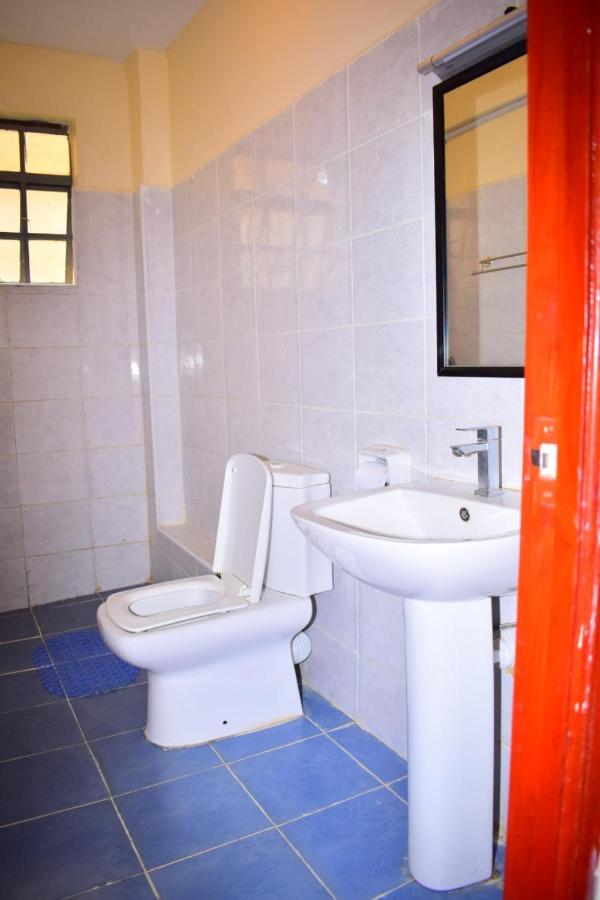 Great House Bnb Near Jkia 나이로비 외부 사진